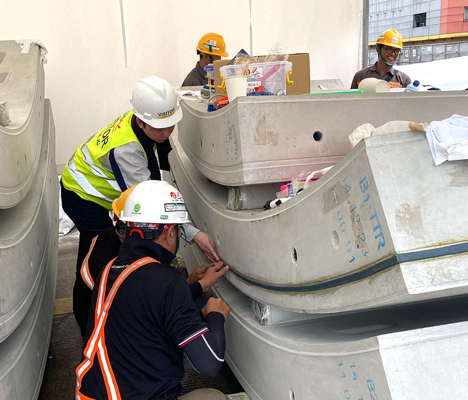 無機溶剤・無臭で、環境負荷および人体への影響なく施工が可能